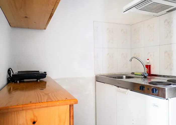 Lefkothea 3 * Frínion