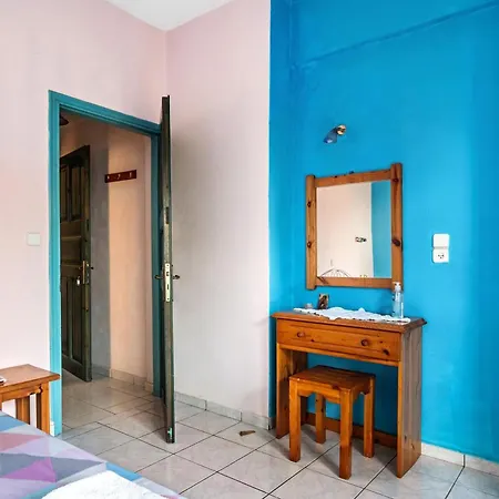 Apartment Lefkothea 3 *